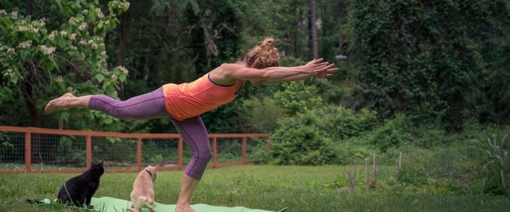 easy yoga stretches runners pictures